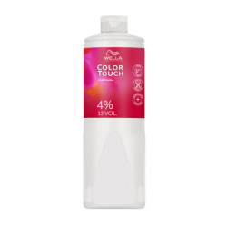 Émulsion révélatrice Color Touch 4%