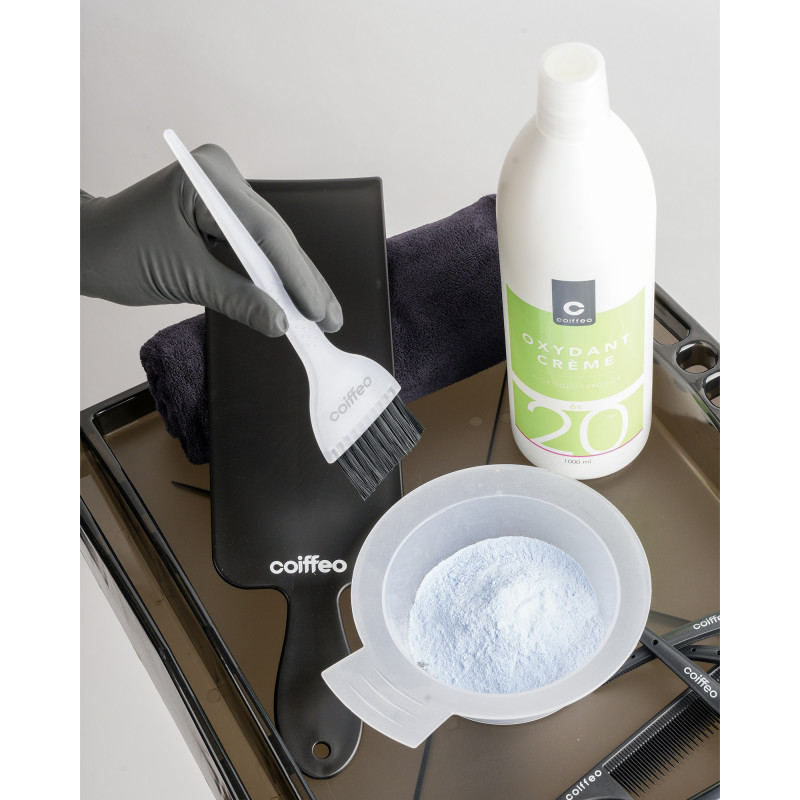 Poudre décolorante non volatile bleue