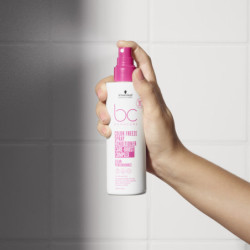 Spray-baume cheveux colorés BC Clean Color Freeze